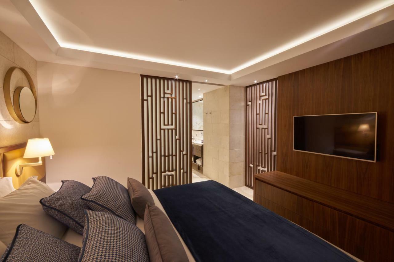 Corso Levante Luxury Suites Dobrota コトル エクステリア 写真